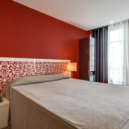 Pavillon Nation 3* Paris