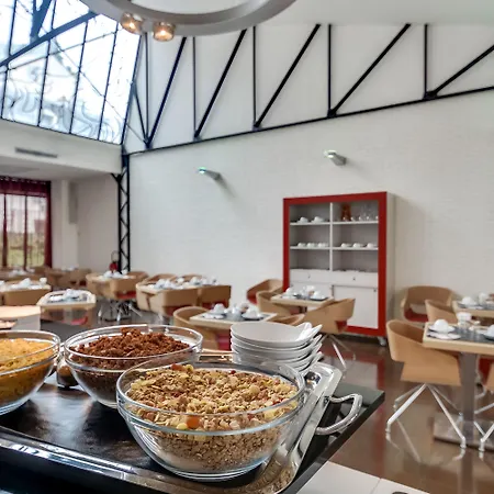 Pavillon Nation Hotel Paris