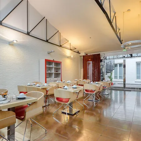 Pavillon Nation Hotel 3*