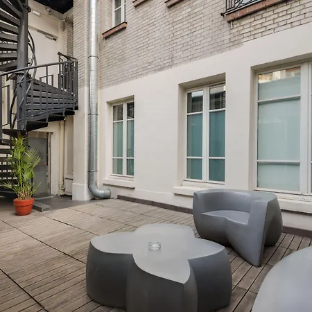 Pavillon Nation 3* Paris