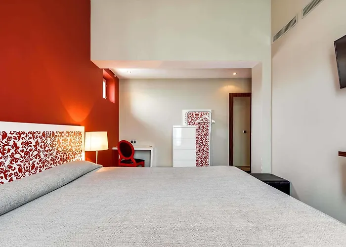 Pavillon Nation 3* Paris